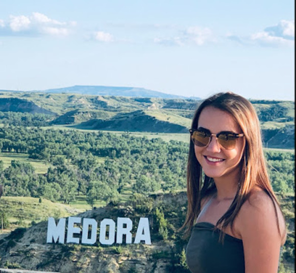 Meet your Posher, Jadin - Picture 1 of 1